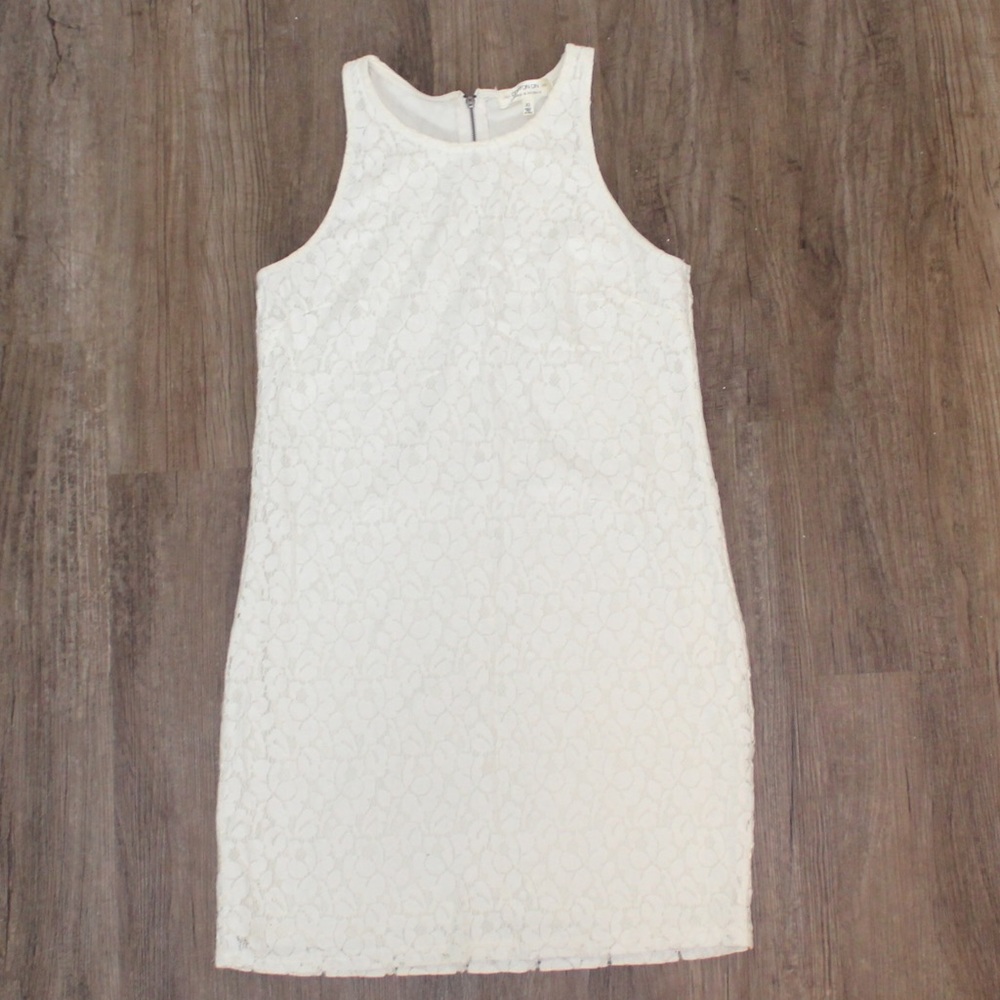 White/Cream Lace Dress